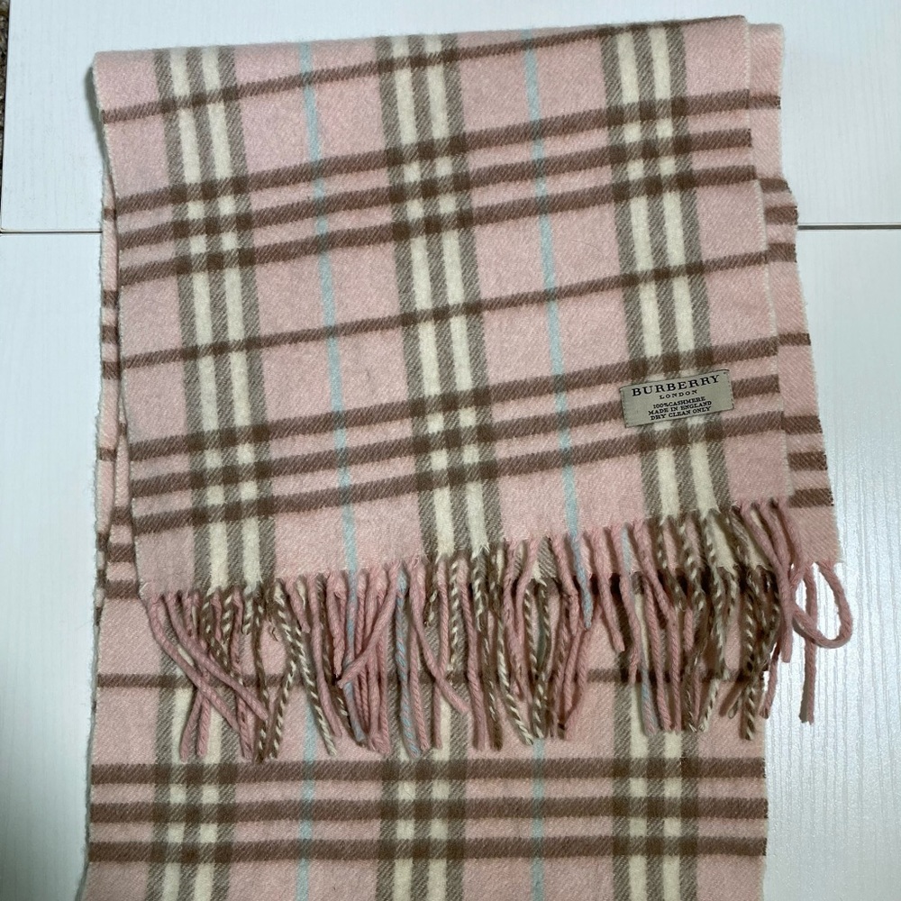 (SOLD) Burberry scarf